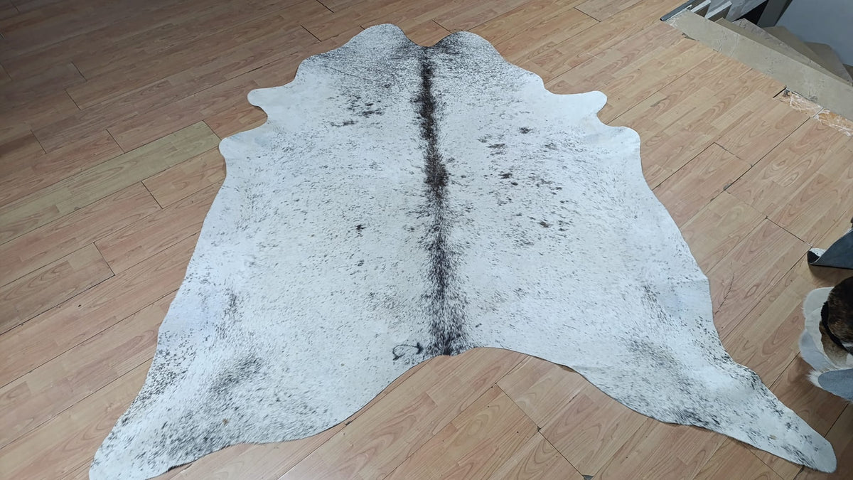 Grey Salt and Pepper Cowhide Rug | Debbacowhide